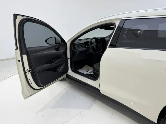 BYD Seal 06 DM-i Touring 2025 DM-i 150KM Flagship — Фото автомобиля 23