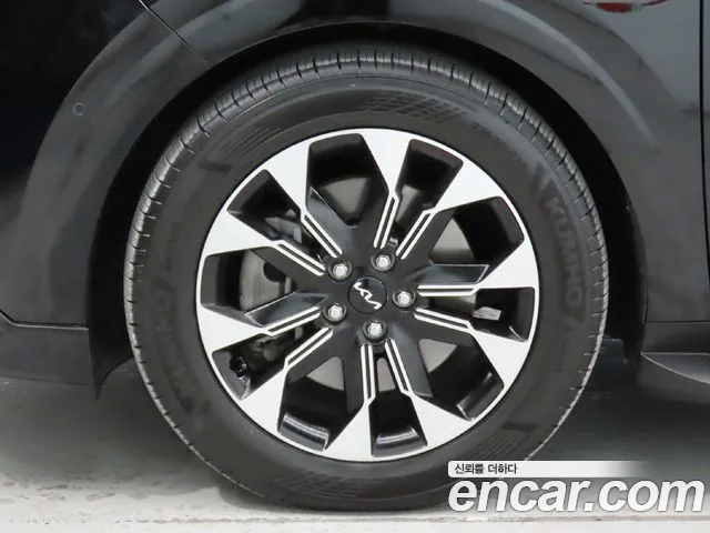 Kia Carnival Generation 4 — Фото автомобиля 20