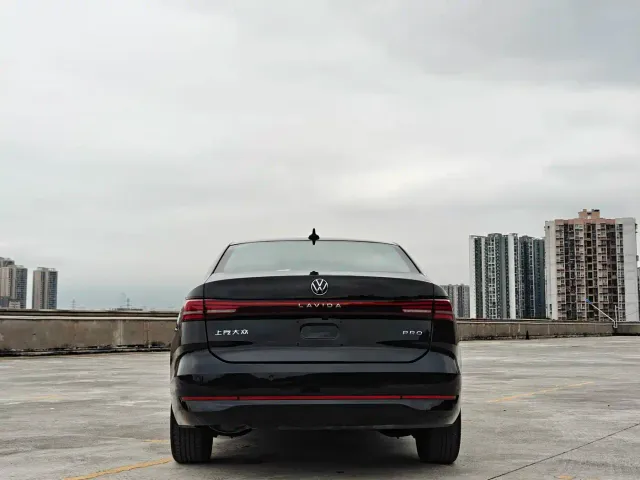 Volkswagen Lavida 2025 PRO 1.5L Classic Edition — Фото автомобиля 7