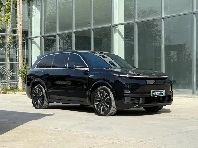 Li Auto L8 — Фото автомобиля 3