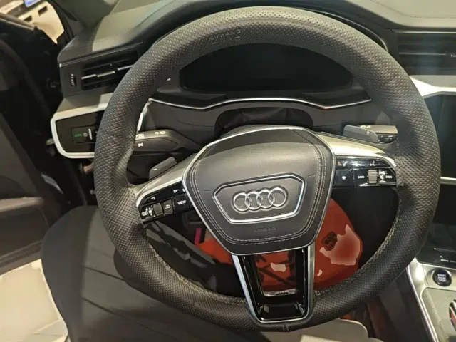 Audi A6L — Фото автомобиля 10