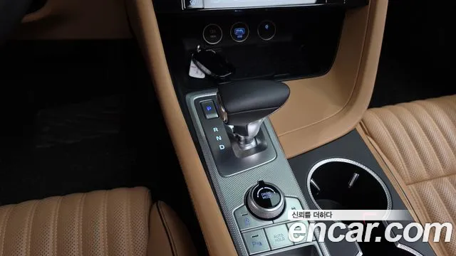 Genesis G70 New — Фото автомобиля 12