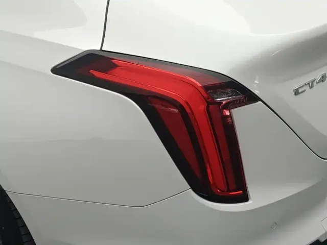 Cadillac CT4 — Фото автомобиля 14