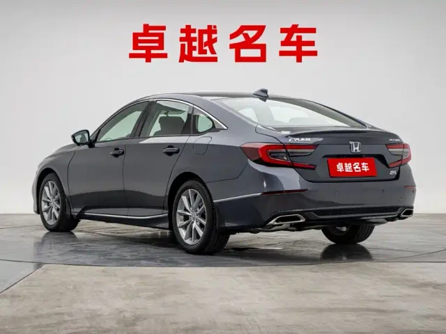Honda Accord — Фото автомобиля 8