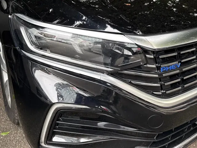 Volkswagen Passat — Фото автомобиля 4
