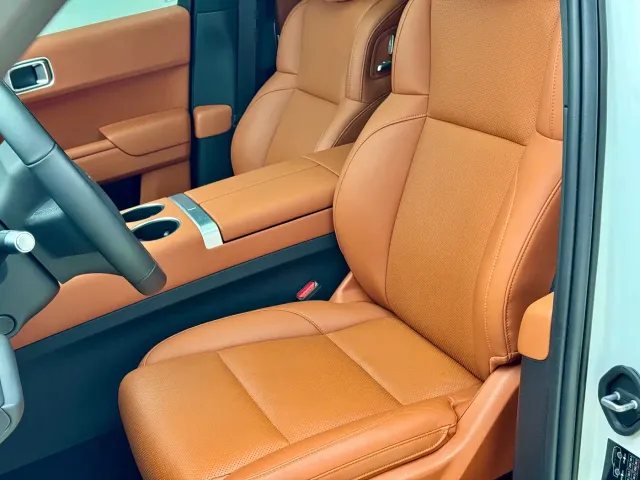 Li Auto L7 — Фото автомобиля 10