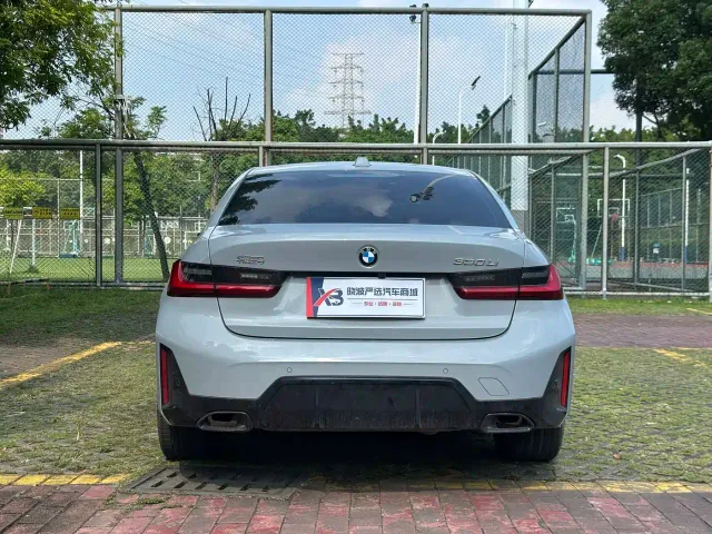 BMW 3 Series — Фото автомобиля 15