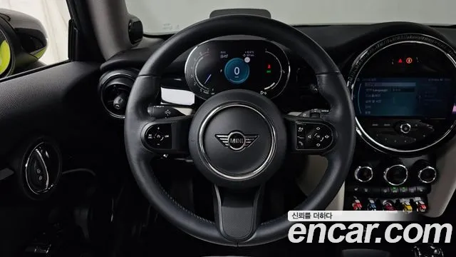 Mini Cooper — Фото автомобиля 12