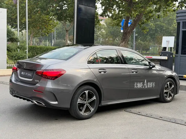 Mercedes-Benz A-Class — Фото автомобиля 10