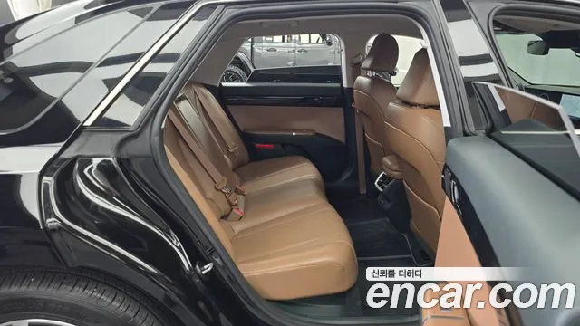 Hyundai Grandeur Grandeur (GN7) 2.5 Бензин 2WD — Фото автомобиля 11