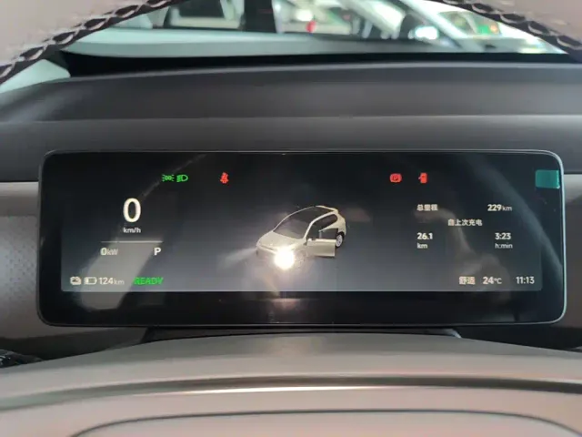Leapmotor B10 — Фото автомобиля 11