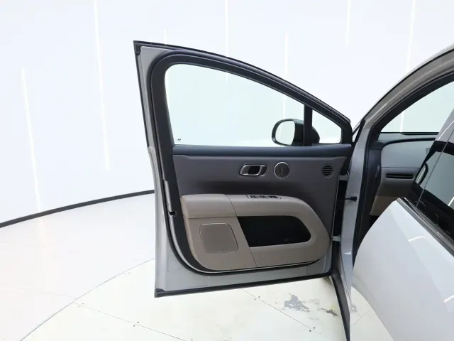 Li Auto i6 — Фото автомобиля 18
