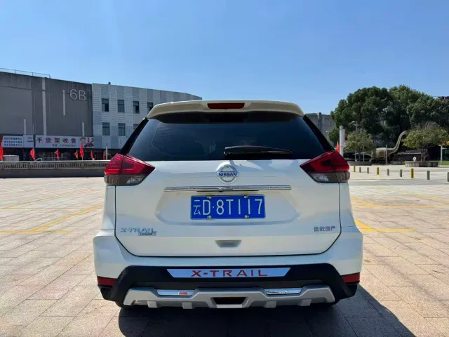 Nissan X-Trail — Фото автомобиля 6