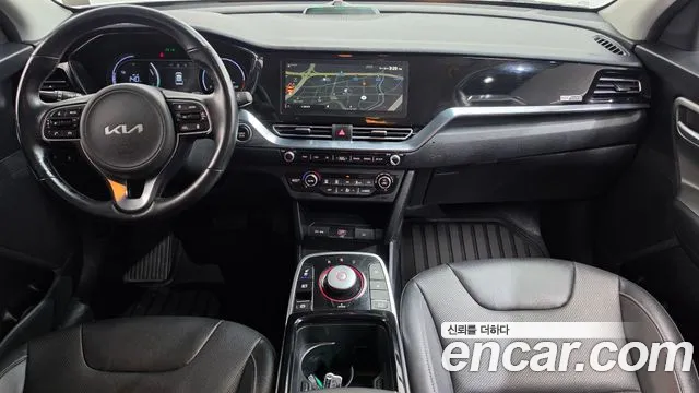 Kia Niro — Фото автомобиля 10