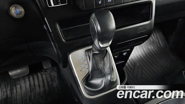 Hyundai Staria — Фото автомобиля 9