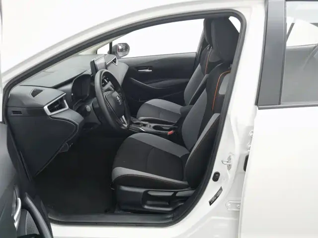 Toyota Corolla — Фото автомобиля 10