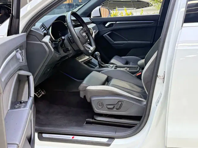 Audi Q3 — Фото автомобиля 4