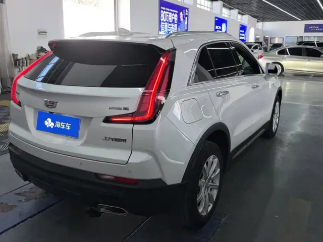 Cadillac XT4 — Фото автомобиля 3