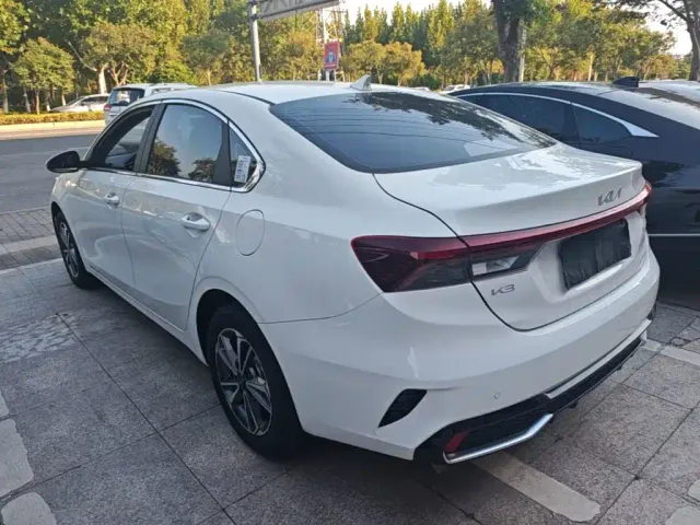 Kia K3 — Фото автомобиля 4