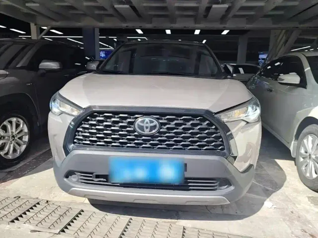 Toyota Corolla Cross — Фото автомобиля 2
