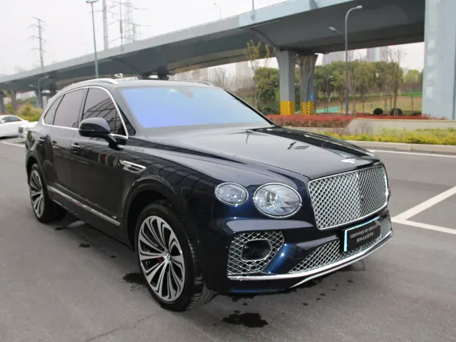 Bentley Bentayga — Фото автомобиля 8