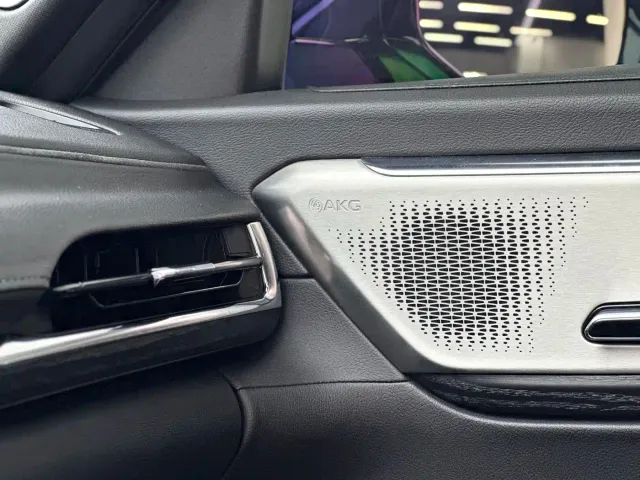 Cadillac CT6 — Фото автомобиля 9