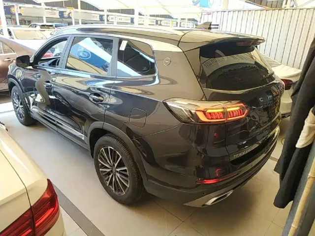 Chery Tiggo 8 — Фото автомобиля 4