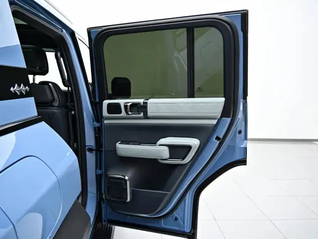BYD FangChengBao Leopard 5 — Фото автомобиля 22