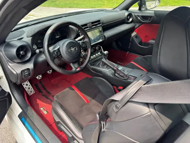 Toyota 86 — Фото автомобиля 8