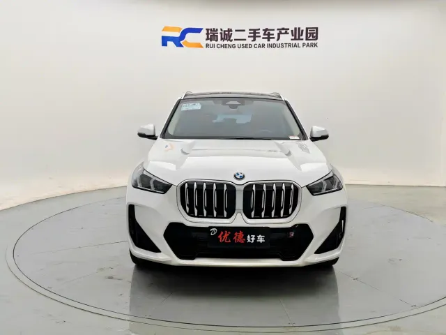 BMW X1 — Фото автомобиля 2