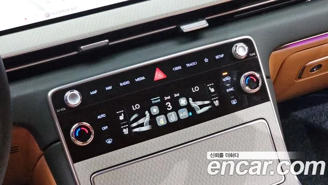 Genesis GV80 — Фото автомобиля 30