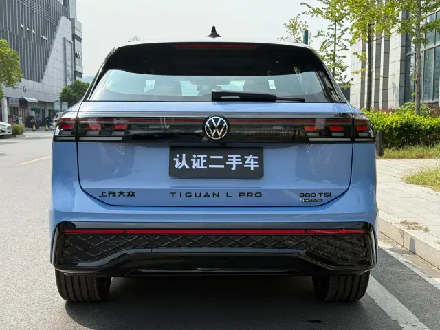 Volkswagen Tiguan L — Фото автомобиля 6