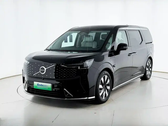 Фотография автомобиля — Volvo EM90