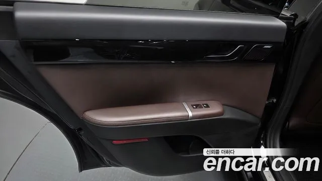 Hyundai Grandeur GN7 — Фото автомобиля 14