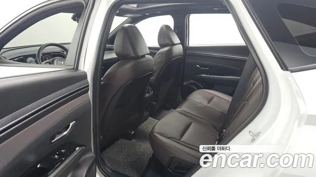 Hyundai Tucson Tucson (NX4) Бензин 1.6 турбо 2WD — Фото автомобиля 11