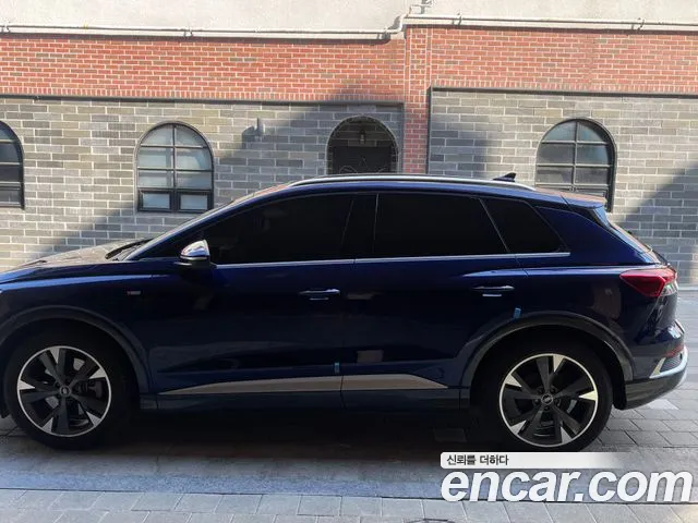 Audi Q4 e-tron F4 — Фото автомобиля 5