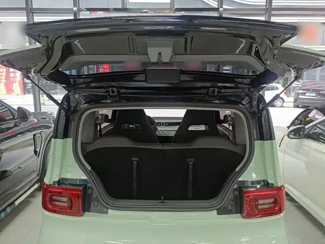 Wuling Hongguang Mini EV — Фото автомобиля 18