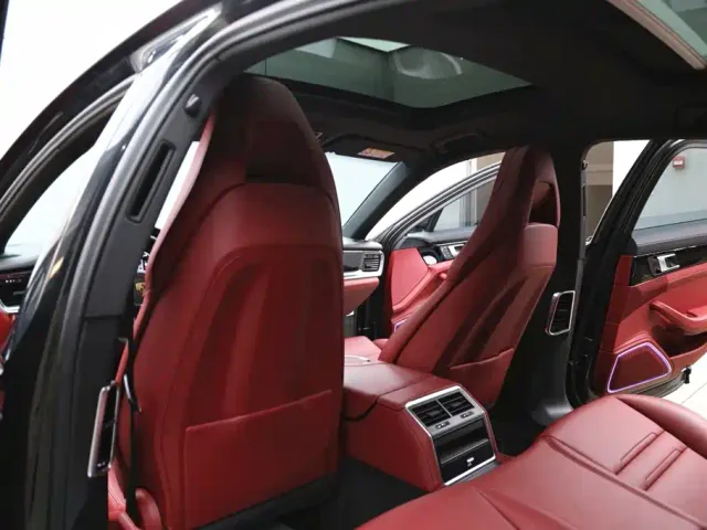 Porsche Panamera — Фото автомобиля 21