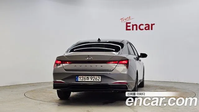 Hyundai AVANTE Modern — Фото автомобиля 4