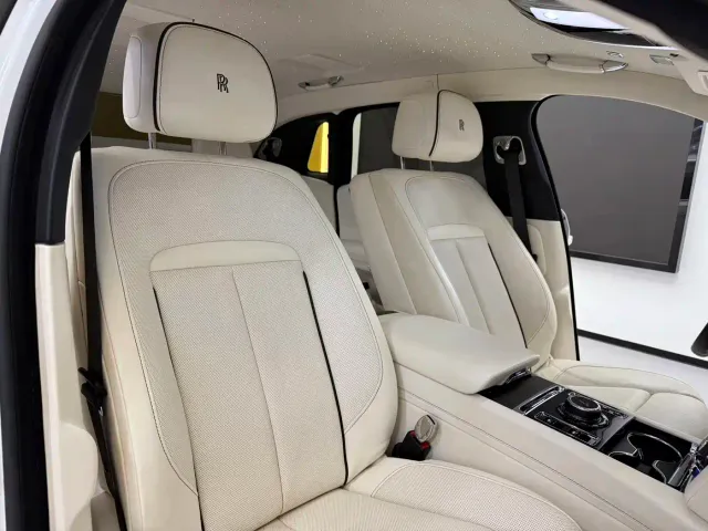 Rolls-Royce Ghost — Фото автомобиля 20