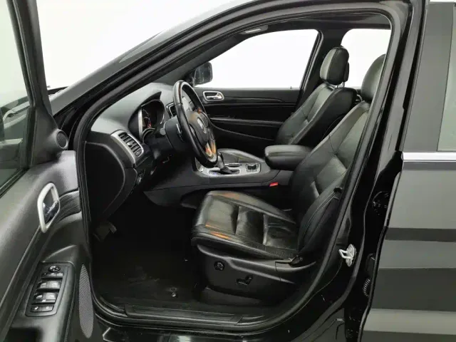 Jeep Grand Cherokee — Фото автомобиля 10