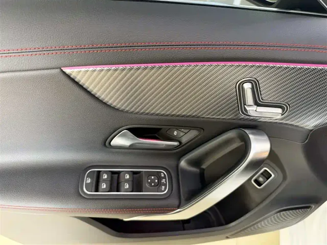 Mercedes-Benz A-Class — Фото автомобиля 14
