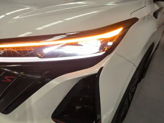 Changan CS75 Plus — Фото автомобиля 17