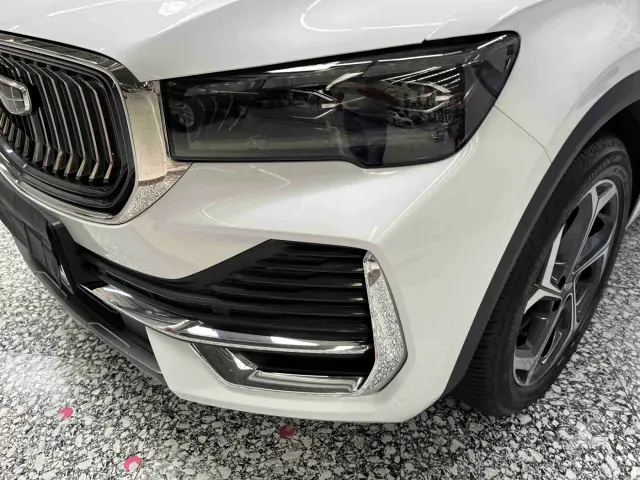 Geely Xingyue L — Фото автомобиля 4
