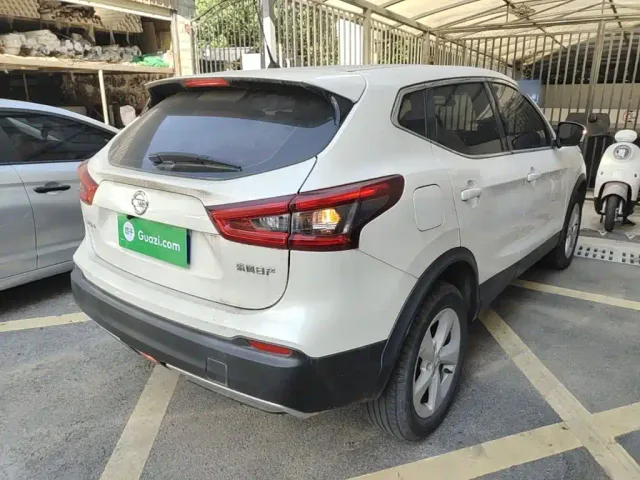 Nissan Qashqai — Фото автомобиля 6