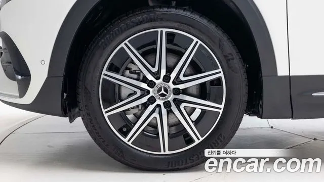 Mercedes-Benz EQB X243 — Фото автомобиля 5