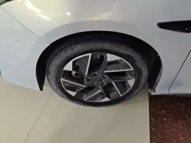 GAC Aion S Plus — Фото автомобиля 22