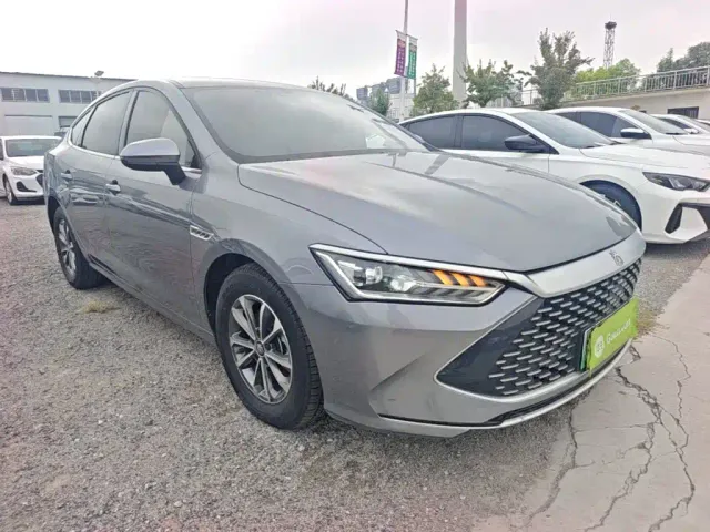 BYD Qin PLUS — Фото автомобиля 3
