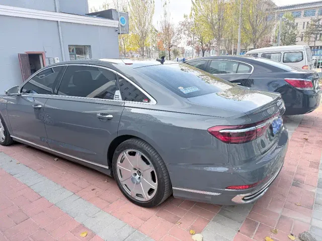 Audi A8 — Фото автомобиля 8