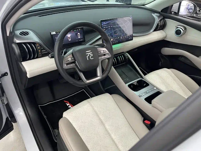 BYD Yuan PLUS — Фото автомобиля 6